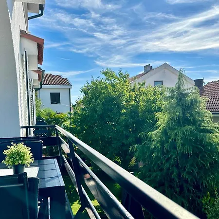 Apartman Bella 1 *