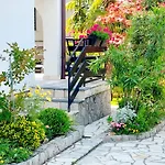 Apartament Bella 1 *